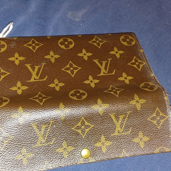 100% Authentic Louis Vuitton Vintage International Wallet - Picture 6 of 8